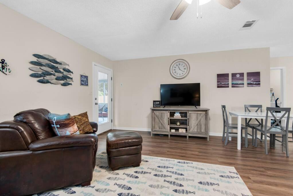 Gulf Brz-beaches-dwntwn Pns-pet Friendly-canal Holiday home Gulf Breeze