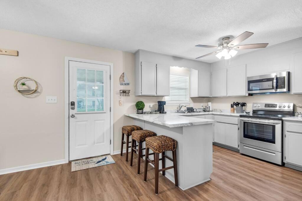 Gulf Brz-beaches-dwntwn Pns-pet Friendly-canal Holiday home Gulf Breeze